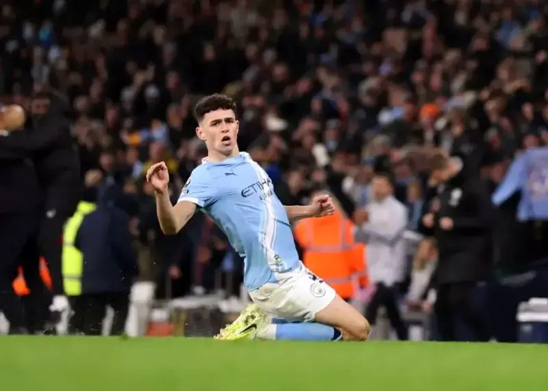 برد ۳-۲ منچستر سیتی مقابل لیدز؛ برد دیوانه‌وار شاگردان پپ