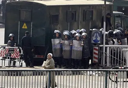عکس> البرادعی لحظاتی قبل از بازداشت