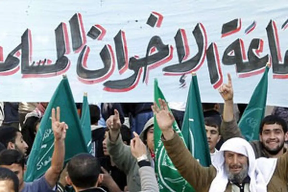عکس> اخوان المسلمین در میان راهپیمایان مصری