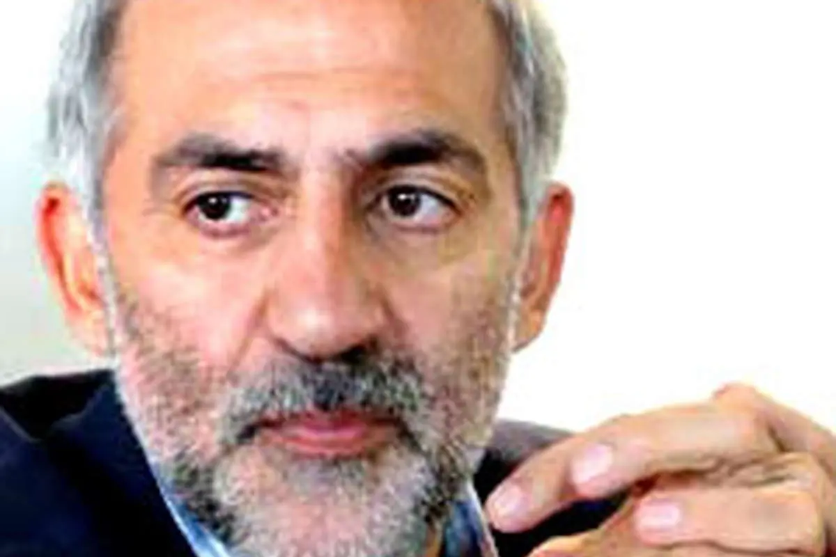 "در عربستان شاهزاده‌ها تصمیم می‌گیرند در ایران آقازاده‌ها"