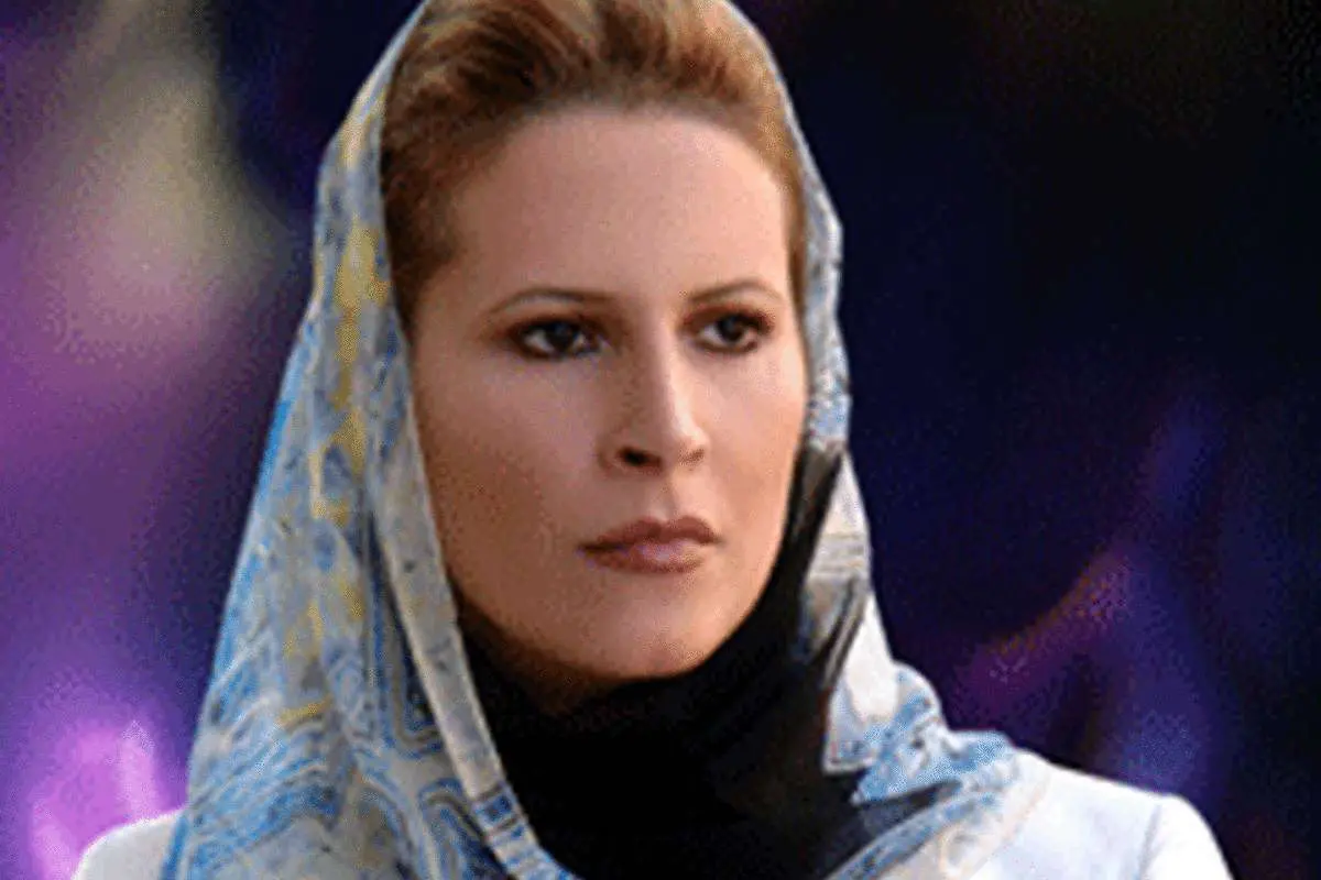 دختر قذافی از کار برکنار شد
