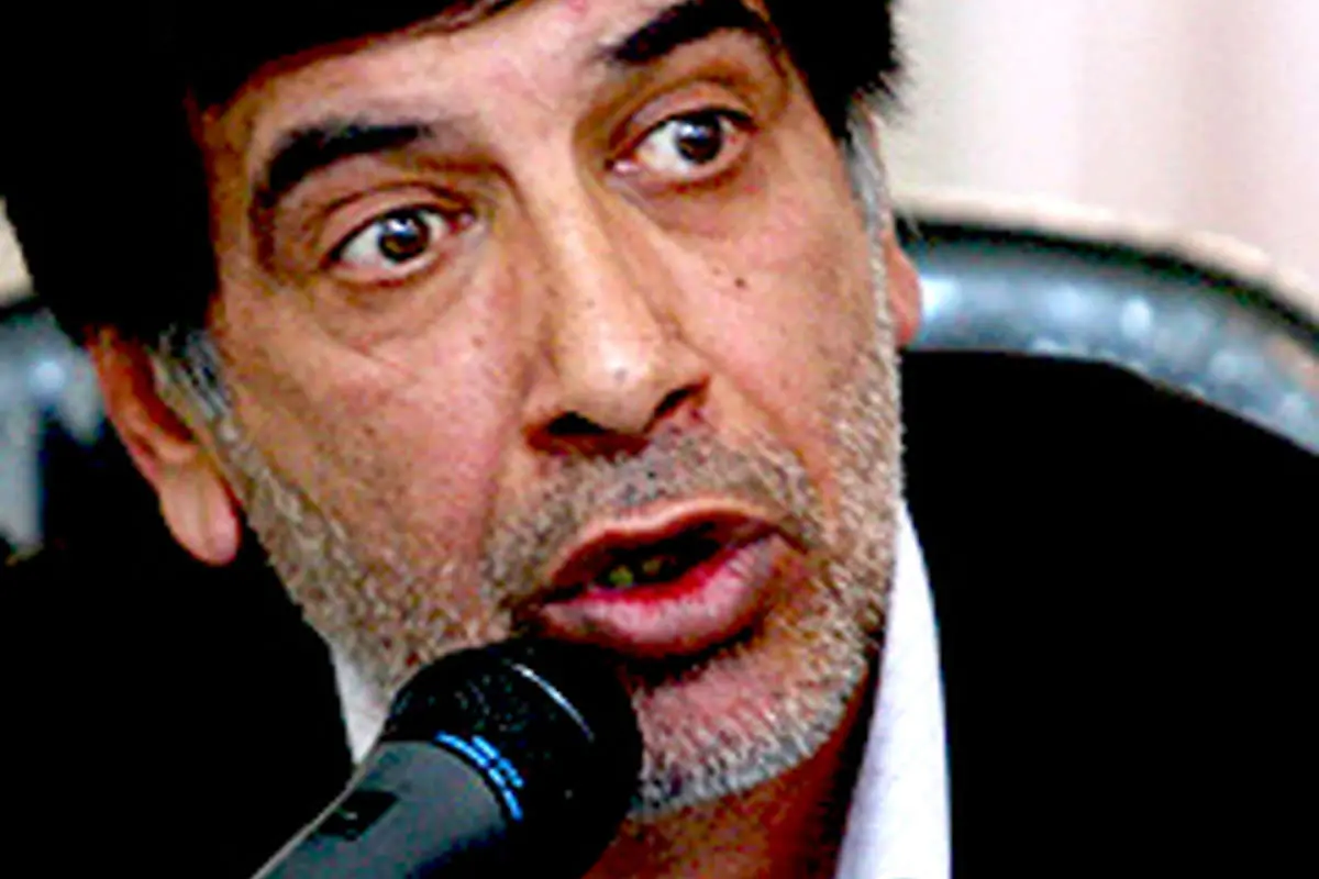دولت با مجلس لجبازی میکند/قانون حتی اگر دارای اشکال باشد باید اجرا شود