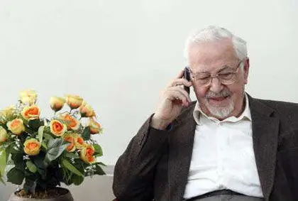 عکس> ابراهیم یزدی در دفتر خبرگزاری دولت