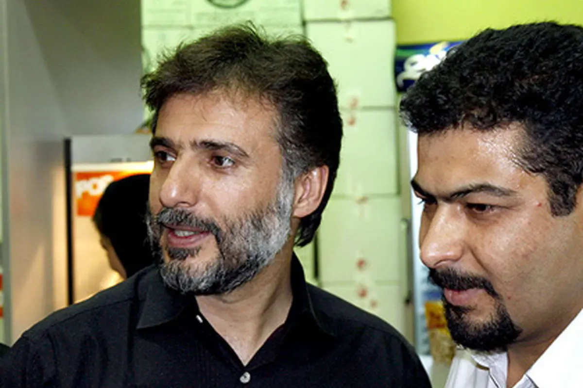 عکس> محسن رضایی با بازیگران اخراجیها به سینما رفت