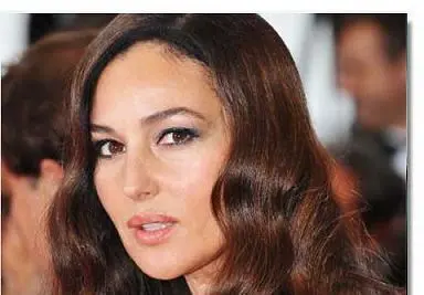 عکس>مونیکا بلوچی باچادر مقابل بهروز وثوقی