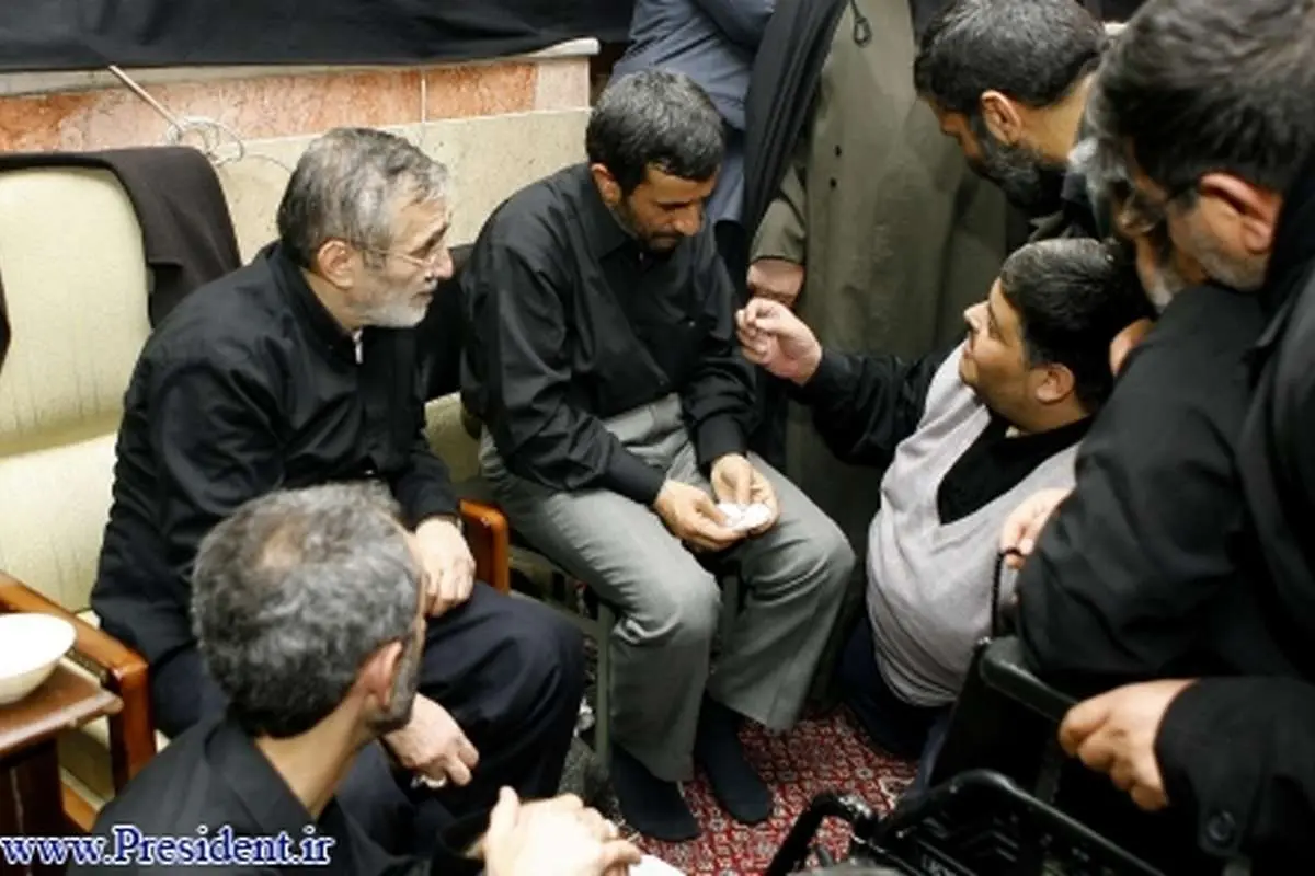 واکنش خواندنی حاج منصور به شکایت مشایی