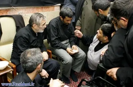 واکنش خواندنی حاج منصور به شکایت مشایی