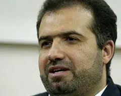 قابل فهم نیست که چرا برخی دوستان چنین تصمیماتی را اتخاذ می کنند