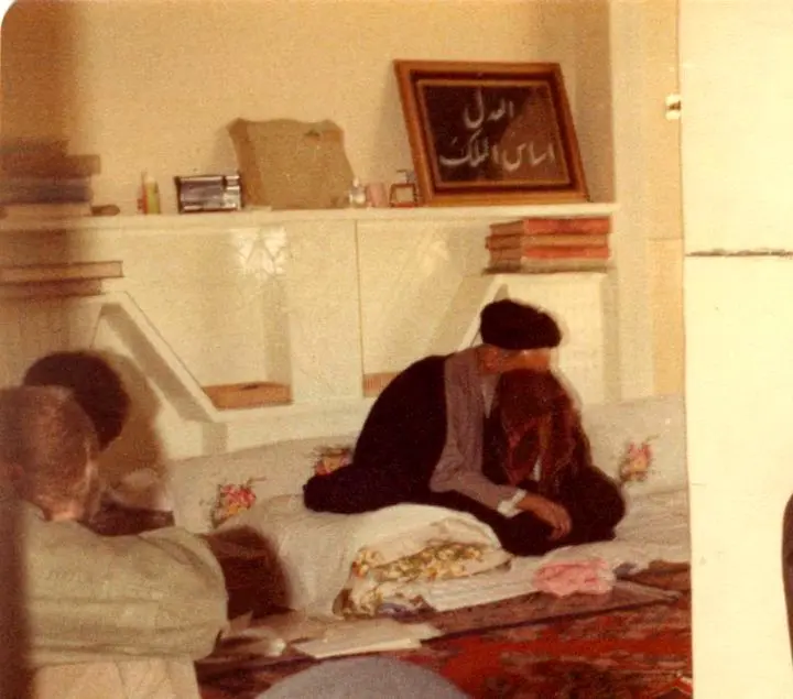 عکس منتشر نشده از امام(ره) در اتاق شخصی