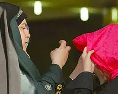 لباس‌های تنگ، مانتوهای کوتاه و نمادهای انحرافی چه عاقبتی دارد؟