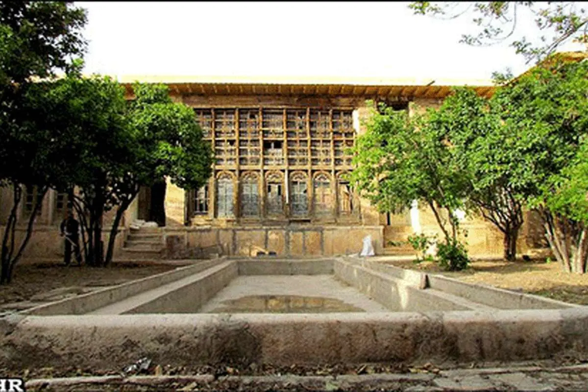 عکس>قدیمی ترین خانه شرق فارس در یک قدمی نابودی