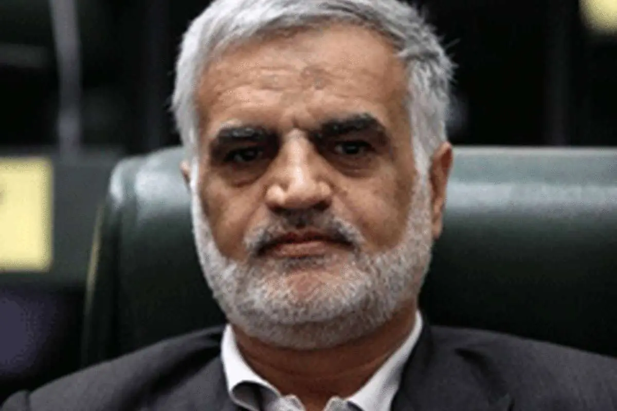 کاسه ای زیر نیم کاسه هست؛ می خواهند جمهوری اسلامی را بدنام کنند