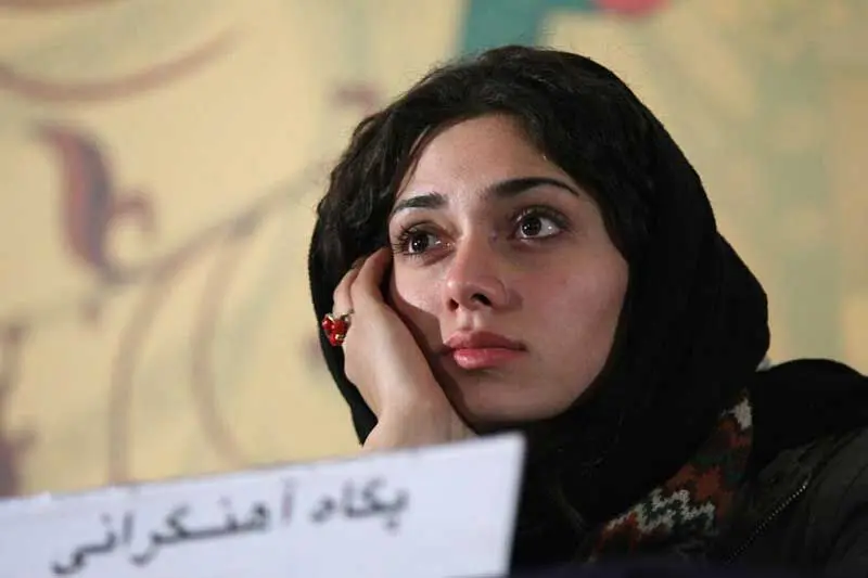 پگاه آهنگرانی بازداشت شد