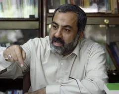 بیشترین و حجیم‌ترین مفاسد اقتصادی به قدرت دولتی بر می‌گردد /نسخه‌های بدل، جای نسخه‌های اصیل را گرفته‌اند