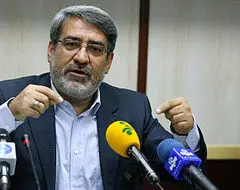 1/12 میلیارد دلار درآمد مازاد نفت به حساب ذخیره ارزی واریز نشده است