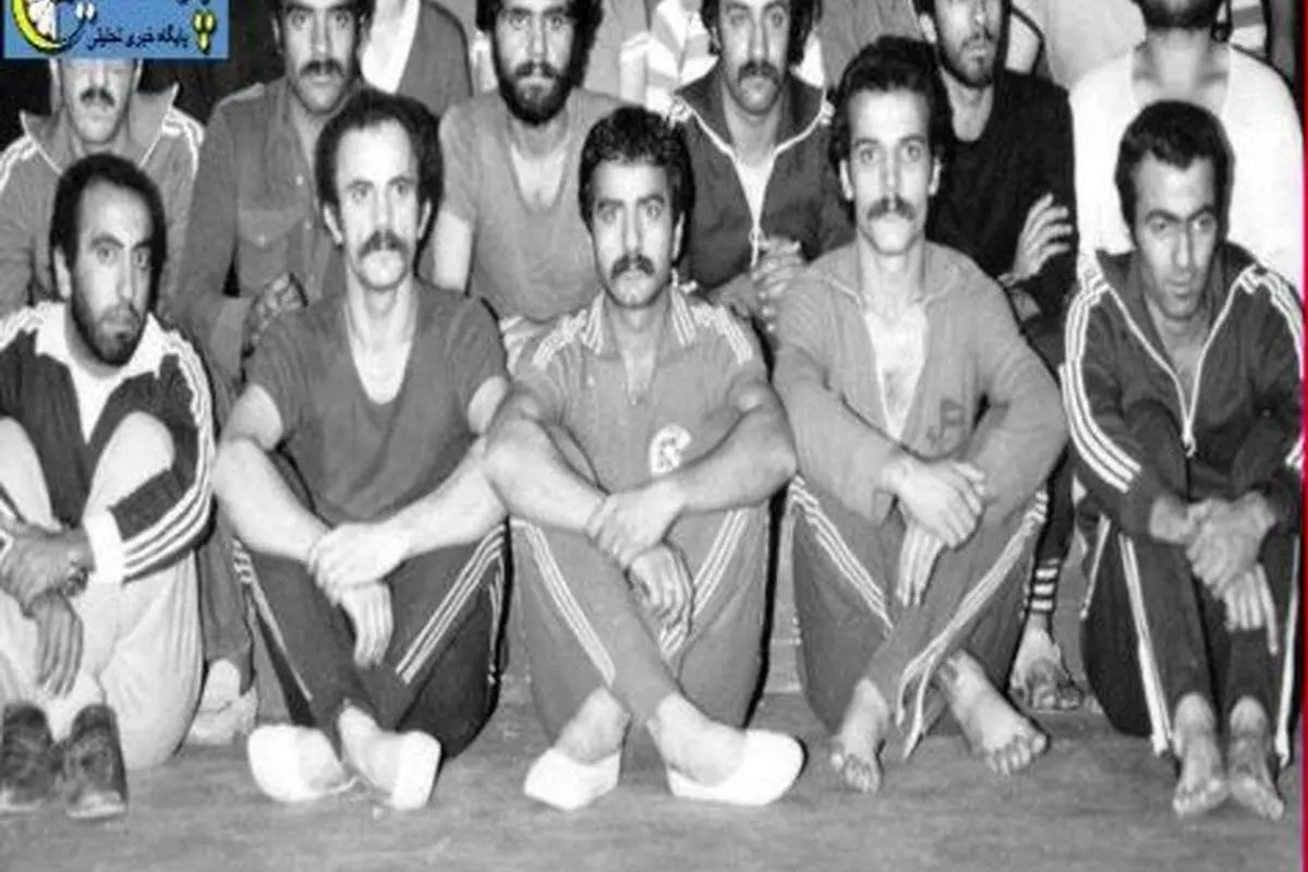 عكس>پرویز پرستویی در سال 1355