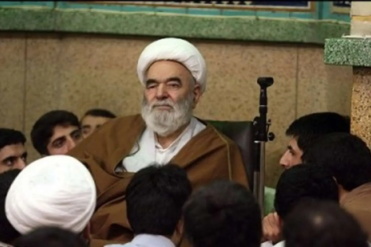 انتقاد آیت الله خوشوقت از فضای مسموم رسانه ای امروز ایران