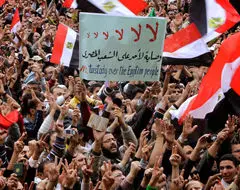 بازگشت معترضان