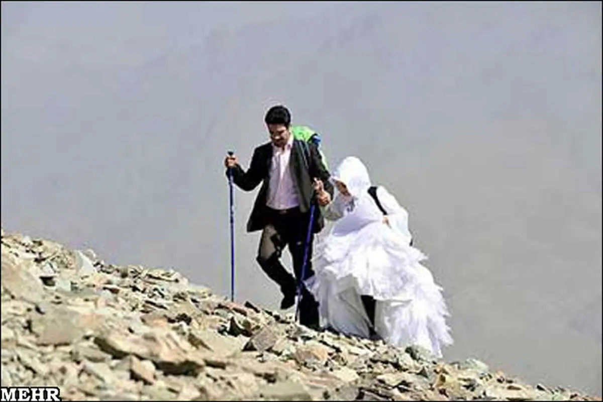 ازدواج‌های جالب در ایران/ تراکتور جای ماشین عروس