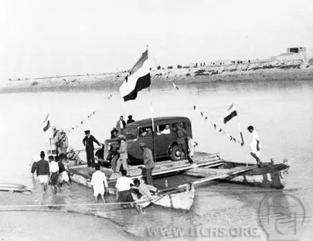 تصاویر/ عبور اتومبیل رضاشاه از رود کارون!