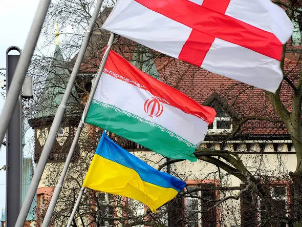بدلیل مخالفت با اسرائیل، آلمان پرچم ایران را بر عکس برافراشت+ عکس