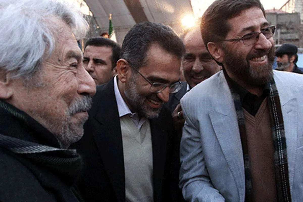 عکس/ پذیرایی از وزیر ارشاد با آش رشته!