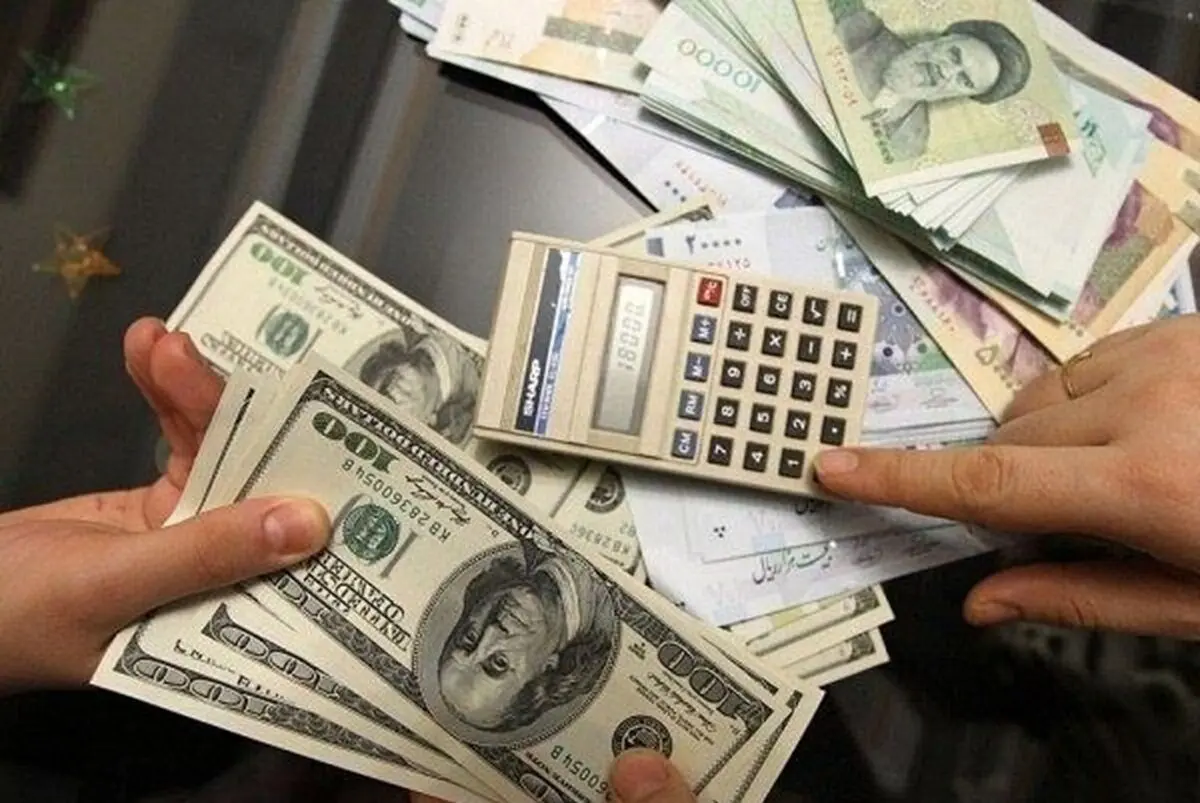 معمای ارزان‌فروشی دلار در تهران/ چرا دلالان ایران‌چک می‌خواهند؟