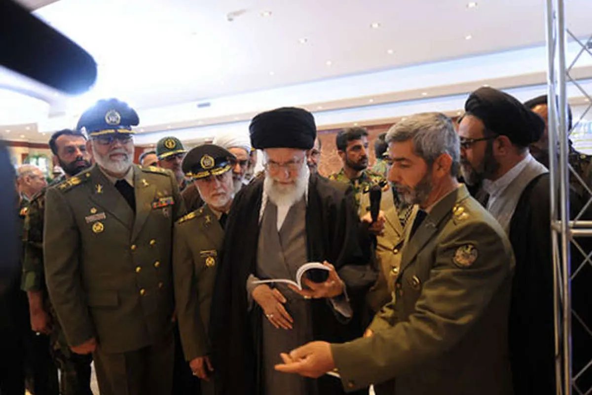 بازدید رهبر انقلاب از ستادنیروی زمینی ارتش