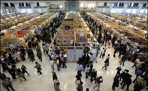 کتاب‌هایی که در ۲ روز اول نمایشگاه از غرفه‌ها جمع شد