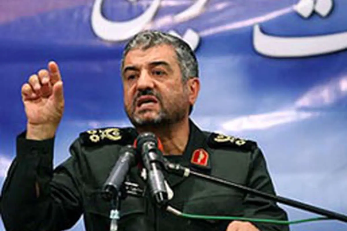 سردار جعفري: انتظارات رهبری از دولت و مسئولین نظام محقق نشده است