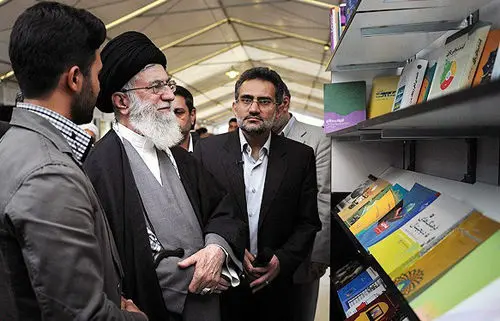 ضرورت توسعه و تعميق فضاي كتابخواني در كشور