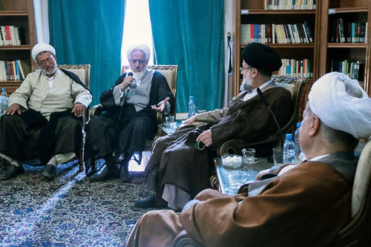 تصاویر؛ دیدار مجمع مدرسین حوزه با هاشمی