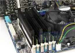 واكنش به احتمال اسكان منافقين در آذربايجان
