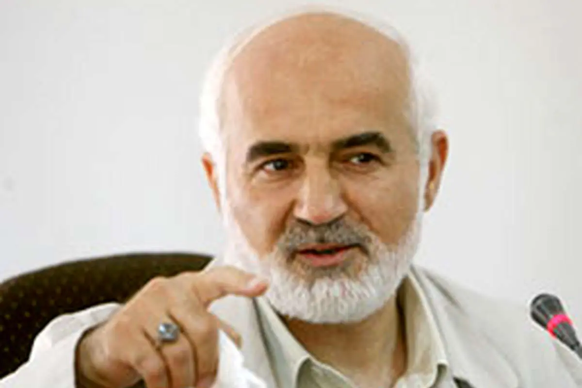 انتقاد احمد توکلی از محمود احمدینژاد