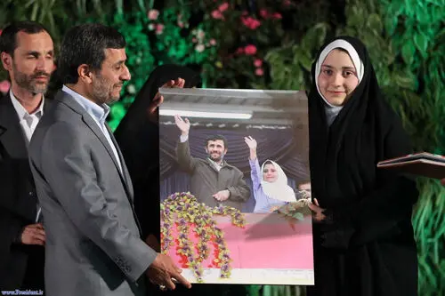 تصویر به یادماندنی احمدی‌نژاد از «شیرین»