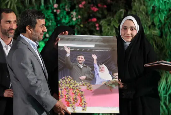 احمدی‌نژاد و بچه‌ها