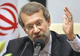 درخواست علی لاريجانی برای تغيير قانون اساسي