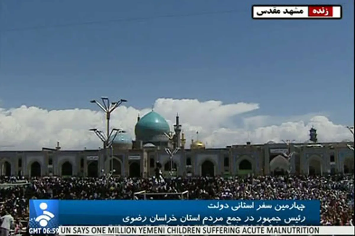 سلیمی نمین: نمایش تصاویر قدیمی از سفر احمدی‌نژاد به مشهد در تلویزیون(+عکس)