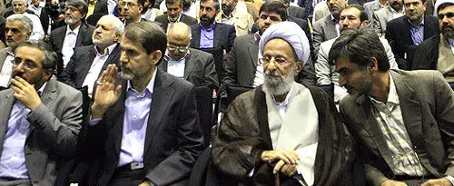 چرا گروه پایداری برخلاف نظر رهبری فهرست جداگانه داد؟!