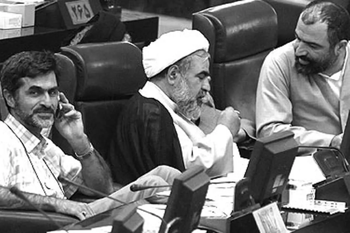 همدستی وکیل الدولهها در نابسامانیهای اقتصادی/اعتراف به اشتباه جرات میخواهد که وکیل الدولهها ندارند