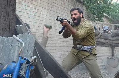 محسن رضایی، رحیم صفوی و علی شمخانی جلوی دوربین سینما