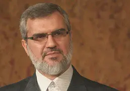 رویانیان: مجبورم خشت‌ها رابر دیوار کج گذشته بگذارم