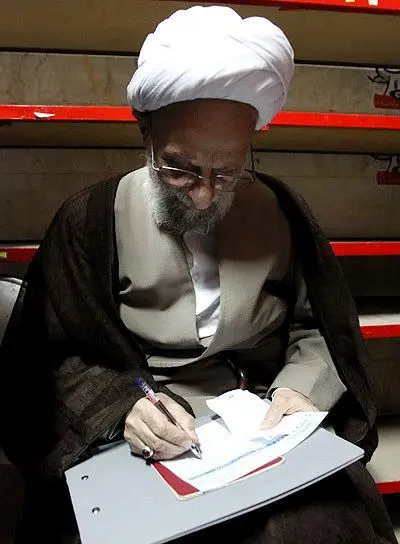 مسئولان پای صندوق رای