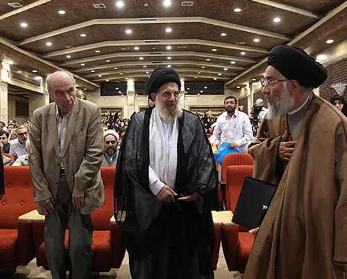 (تصاویر) سیدمحمد خامنه‌ای در چند نما