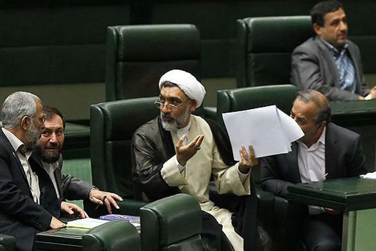 (تصاویر) روز پر جنب و جوش پورمحمدی در مجلس
