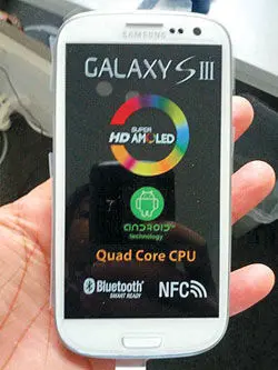 Galaxy S3 به بازار آمد (تصویر)