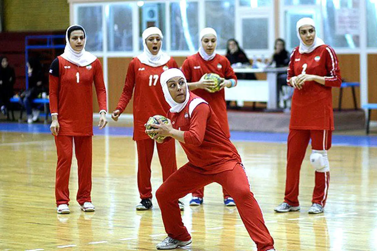(تصاویر) در حاشیه تمرین زنان هندبالیست ایران