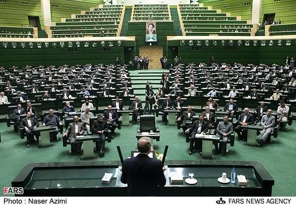 (تصویر) جمله علی لاریجانی بنر شد