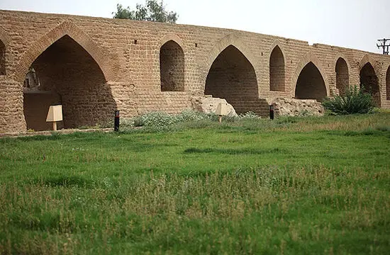 (تصاویر) بنای ساسانی در آستانه تخریب