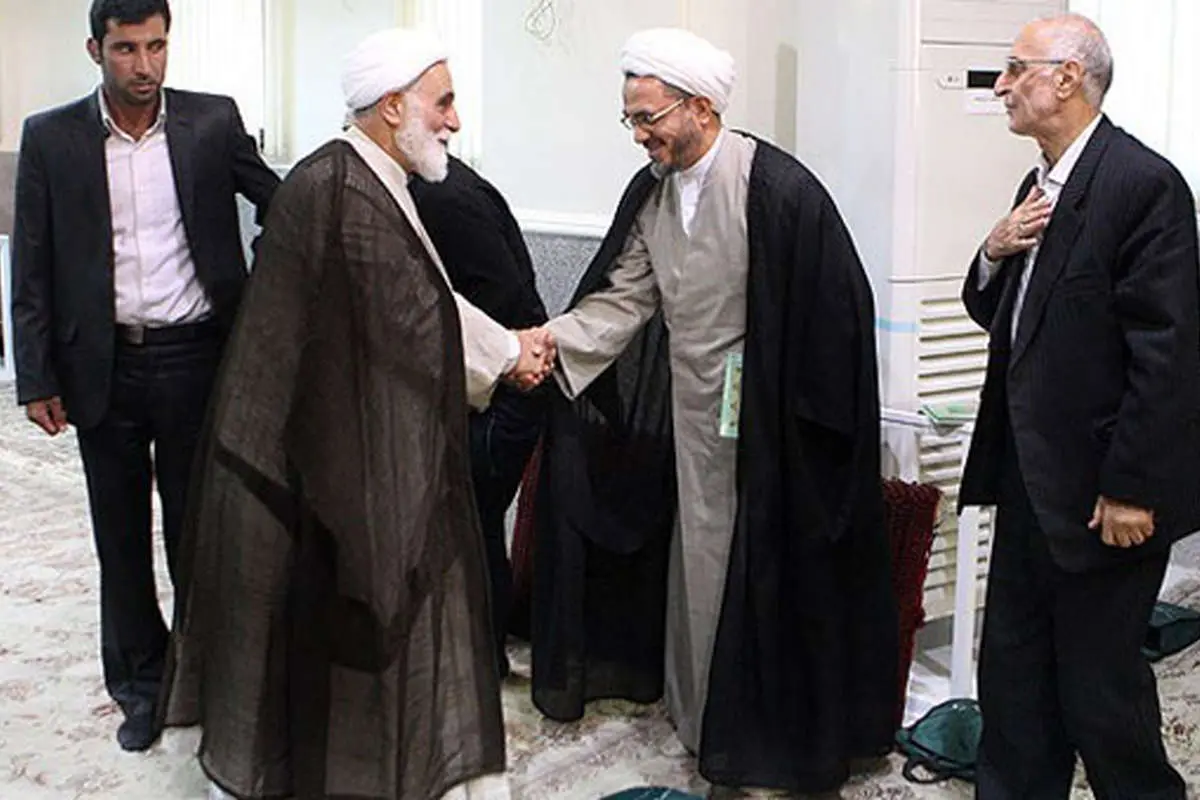 (تصاویر) حاشیههای یک مراسم؛ گفتوگو جدی ناطق و لاریجانی